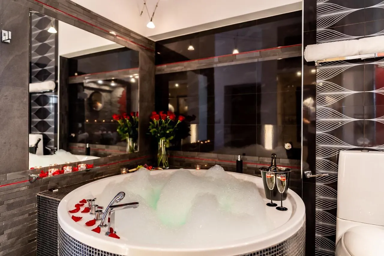 Komorowski Luxury Guest Rooms Krakau Aparthotel
