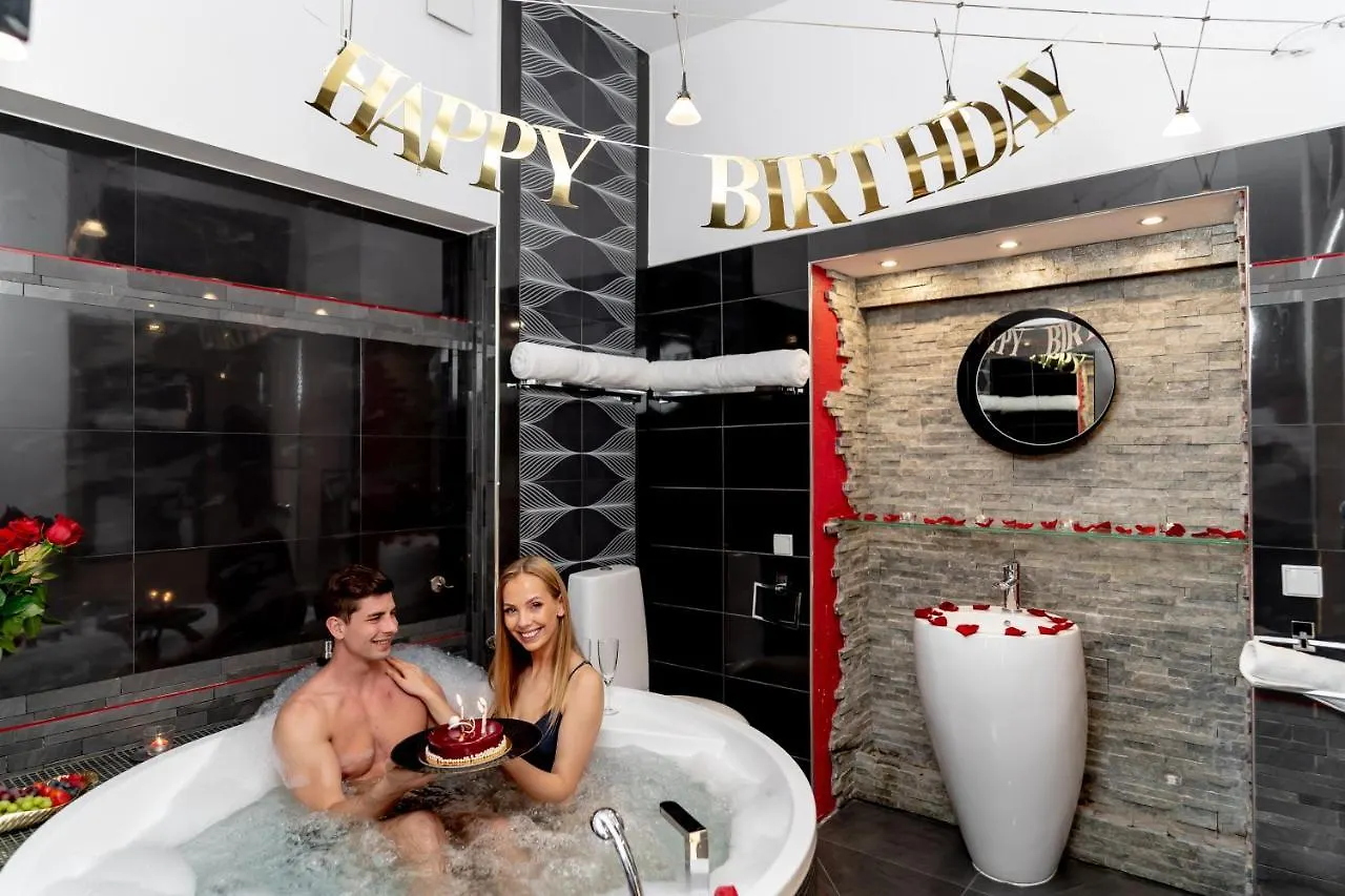 Komorowski Luxury Guest Rooms Krakau 4*,