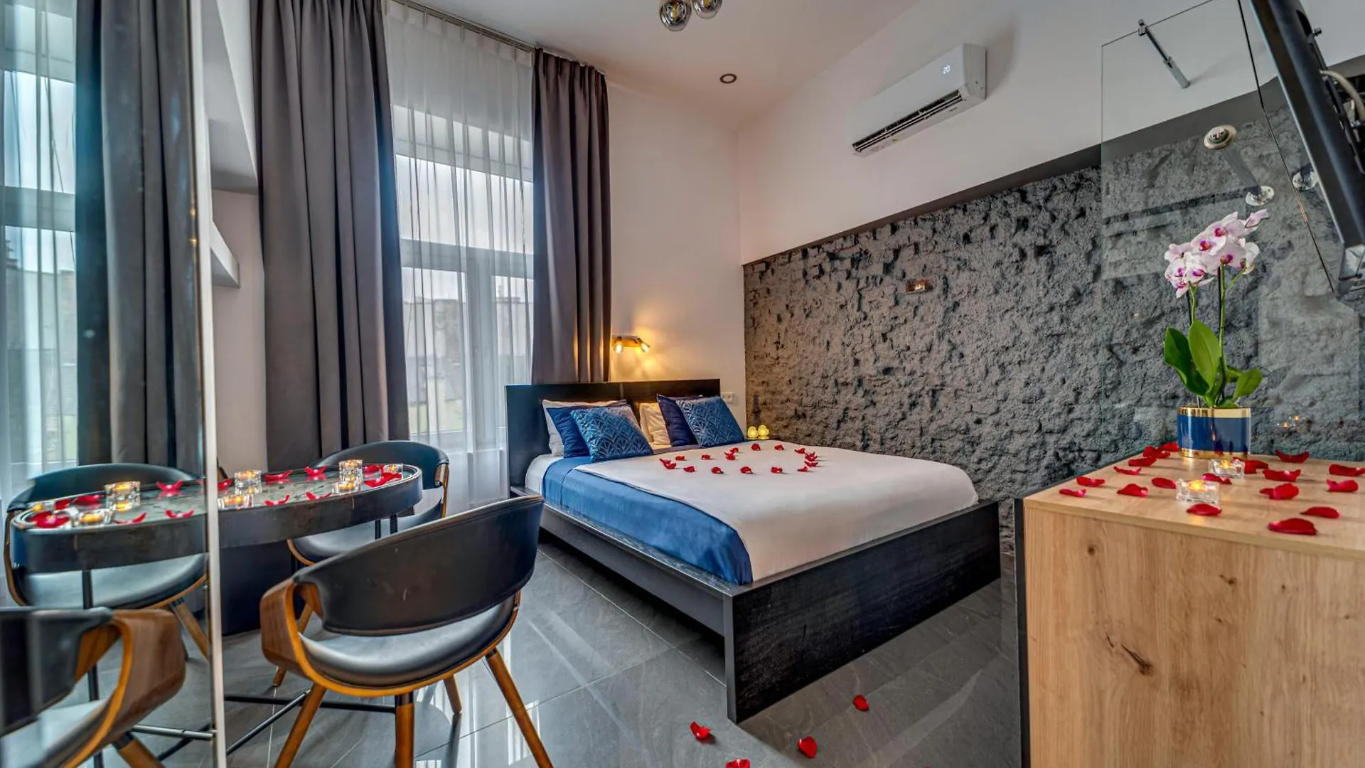 Komorowski Luxury Guest Rooms Krakau Polen
