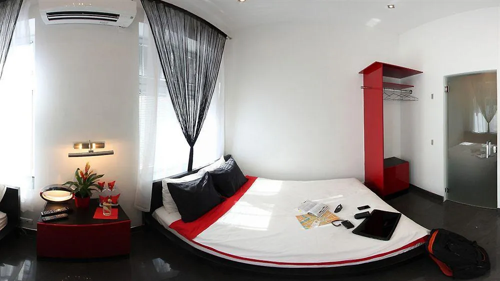 Komorowski Luxury Guest Rooms Cracovia Apartahotel