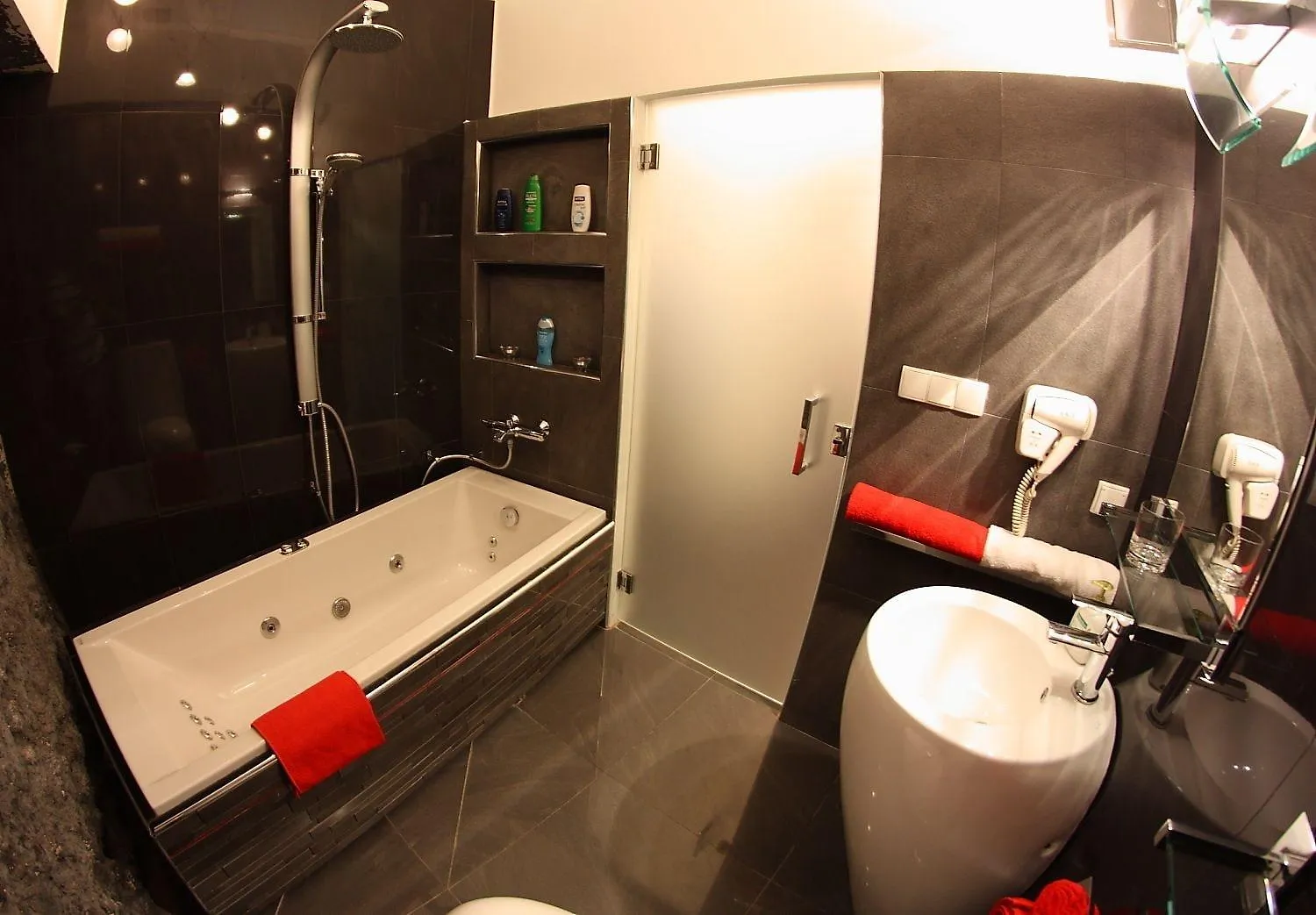 Komorowski Luxury Guest Rooms Cracovia Apartahotel