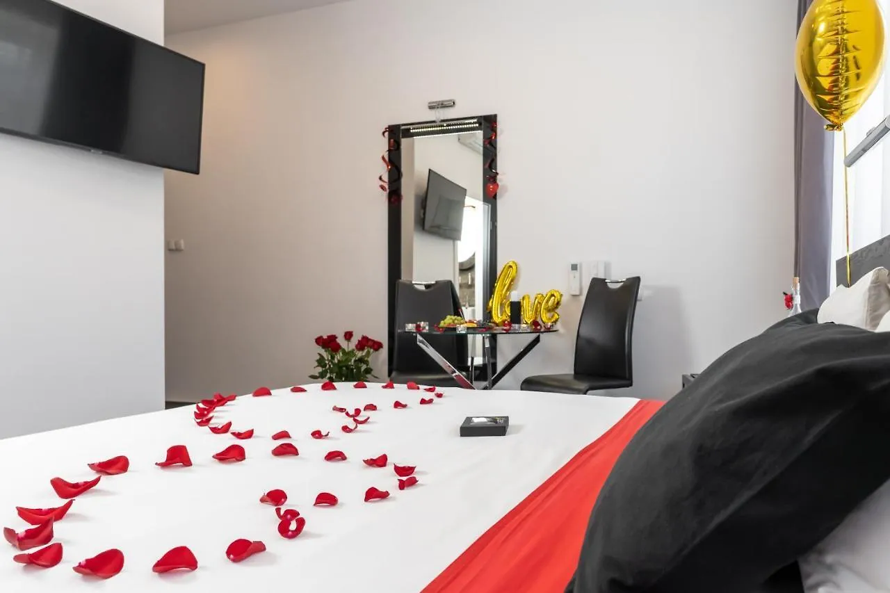 Komorowski Luxury Guest Rooms Cracovia 4*,