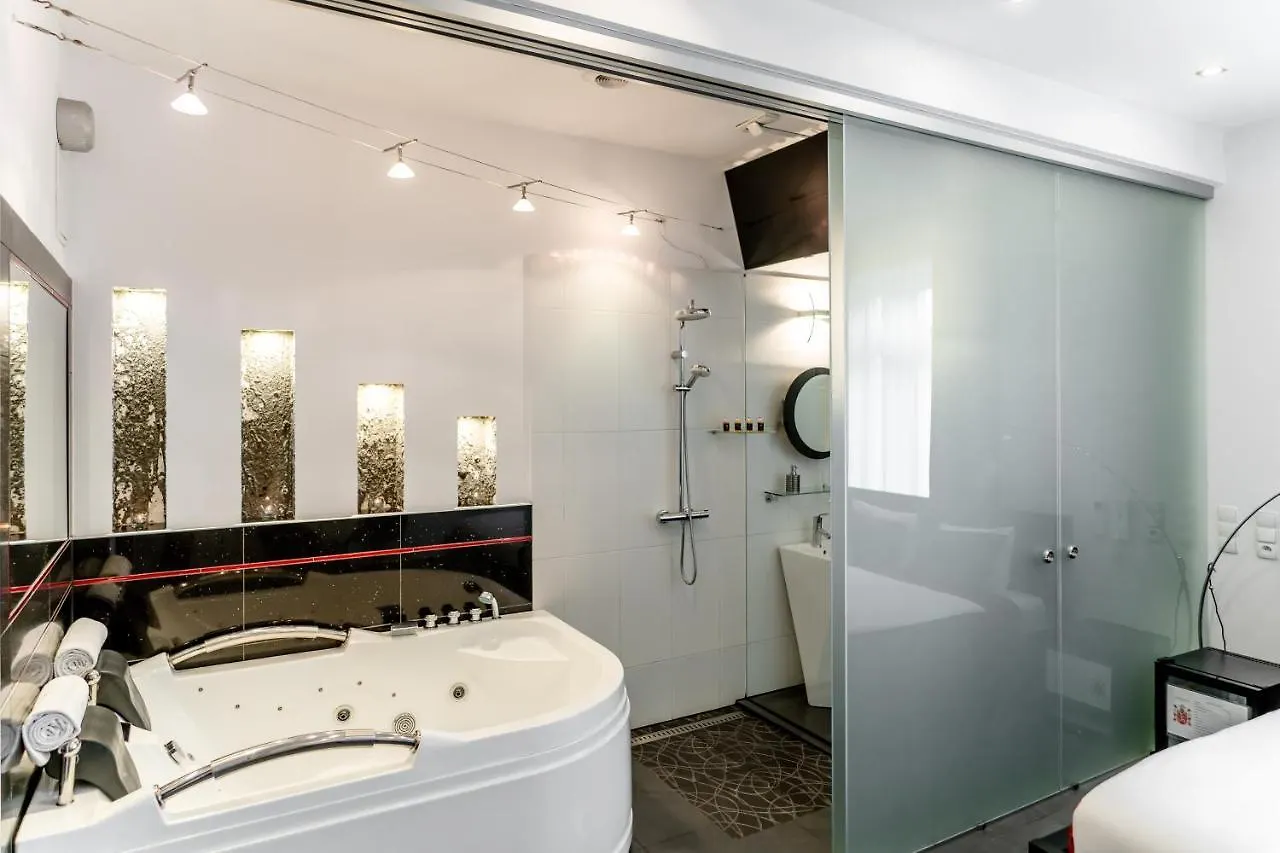 Komorowski Luxury Guest Rooms Krakow