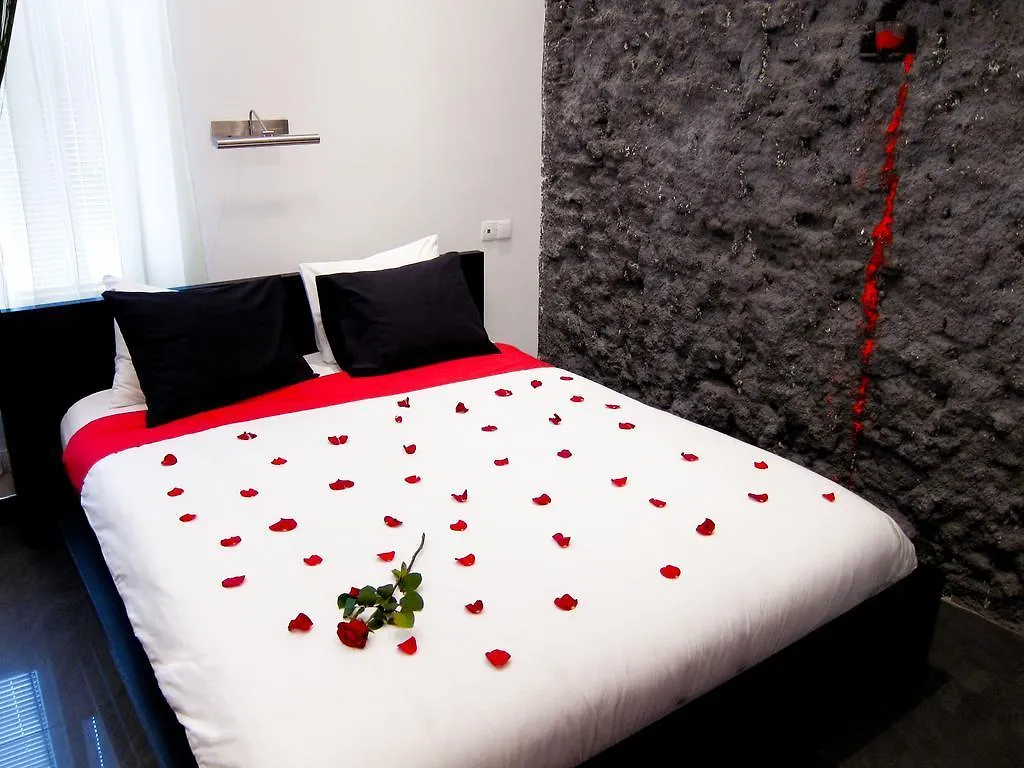 Komorowski Luxury Guest Rooms Cracovia Apartahotel