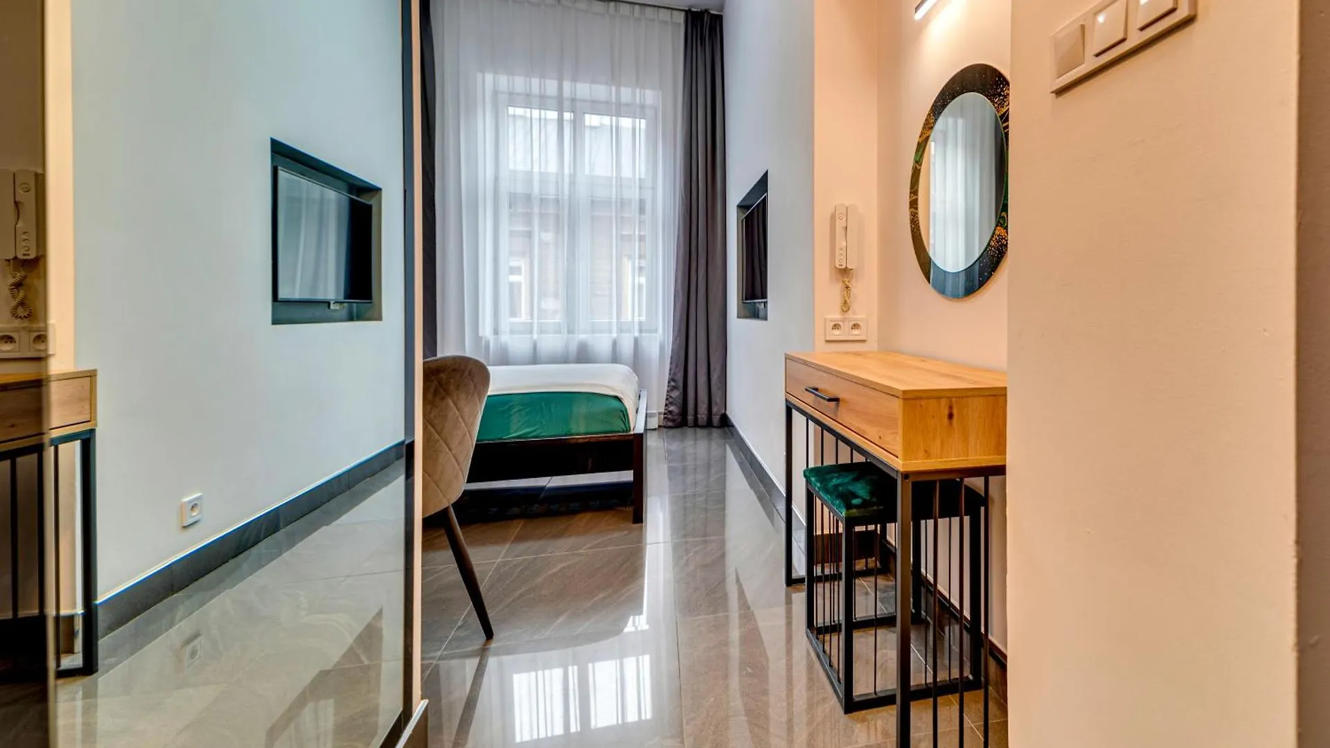 Komorowski Luxury Guest Rooms Cracovia Apartahotel