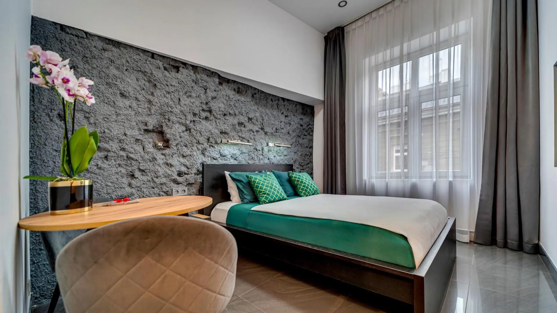 Komorowski Luxury Guest Rooms Cracovia 4*,