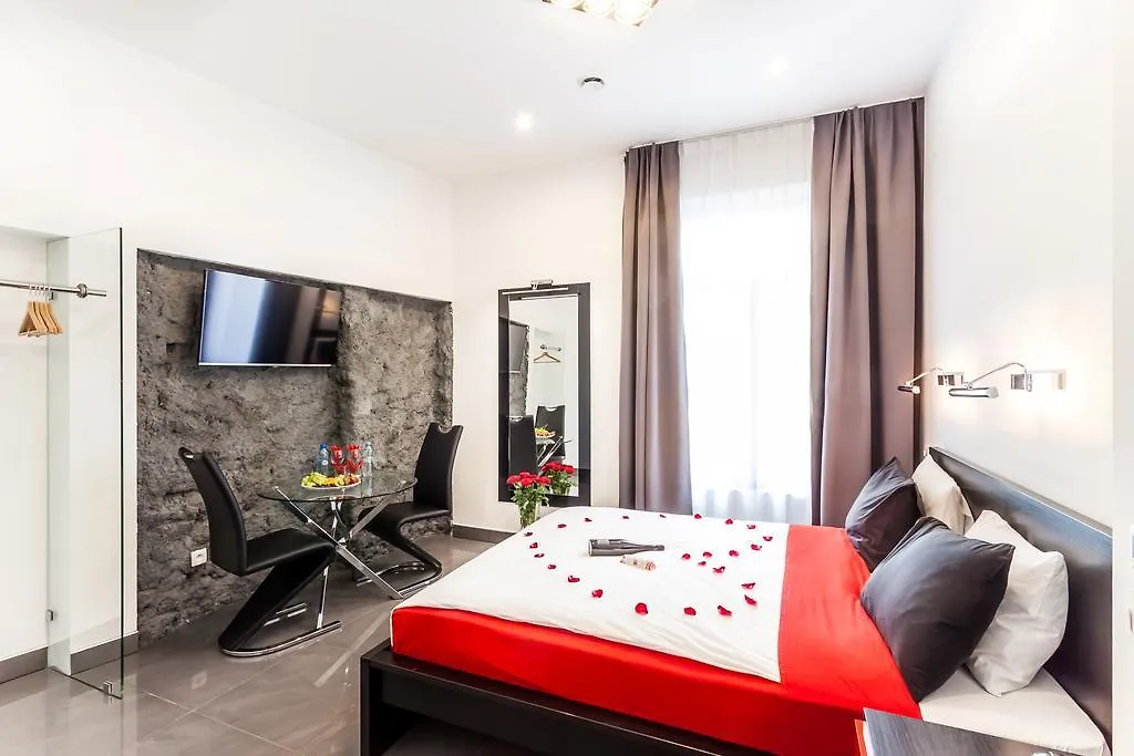 Apartahotel Komorowski Luxury Guest Rooms Cracovia