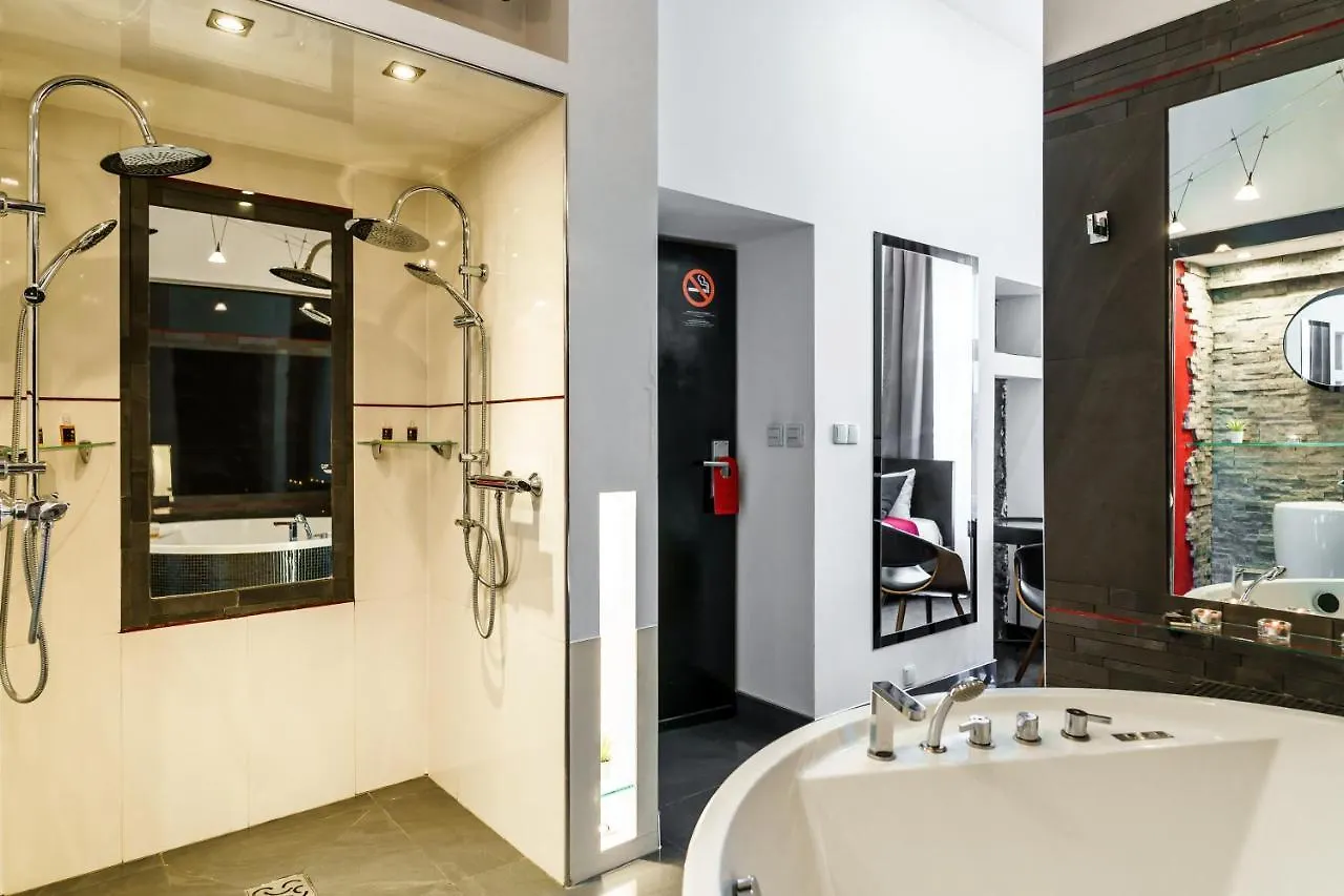 Komorowski Luxury Guest Rooms Krakow 4*,  Poland